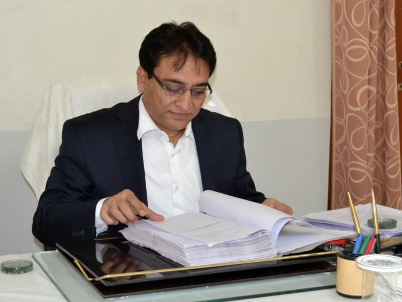 many departments have not submitted report to commission