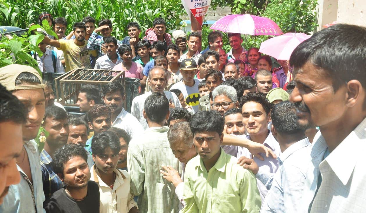 leopard caught by villagers and forest team.
