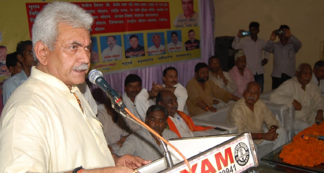 Government is serious on reservation to backwards: Sinha