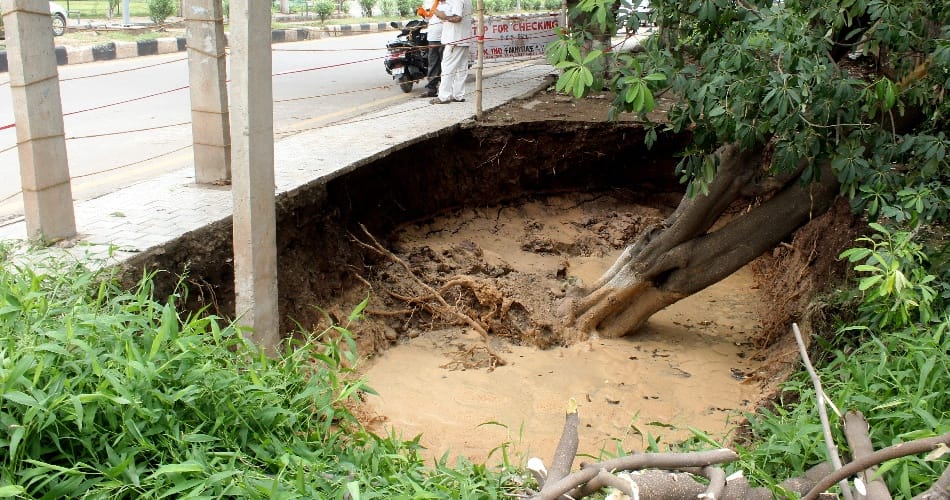 Panchkula, huda cbd pipeline brust in panchkula