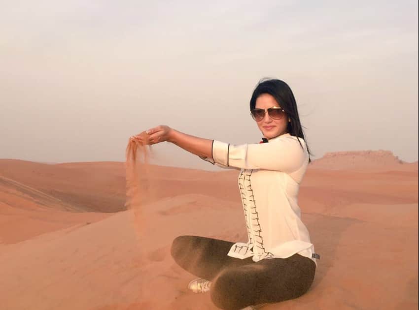 sunny leone holidaying in dubai, shares pic on twitter