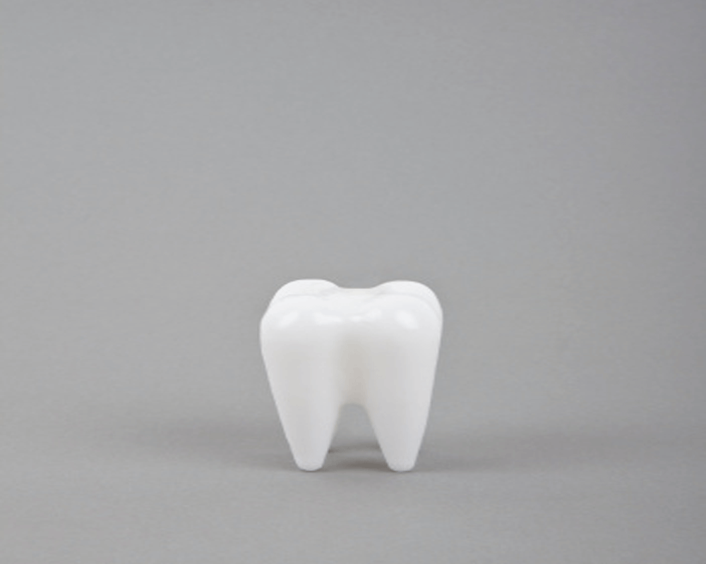 Dream Interpretation Tooth Break in Dream Astrology Know What Signifies All Details in Hindi