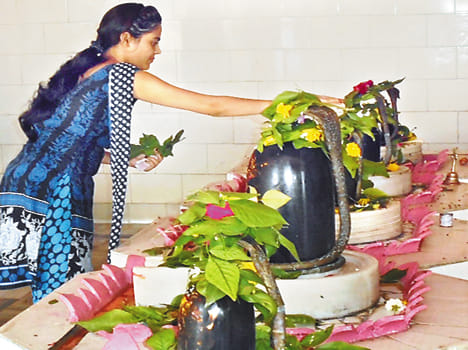 H coined temples, began Jaykare