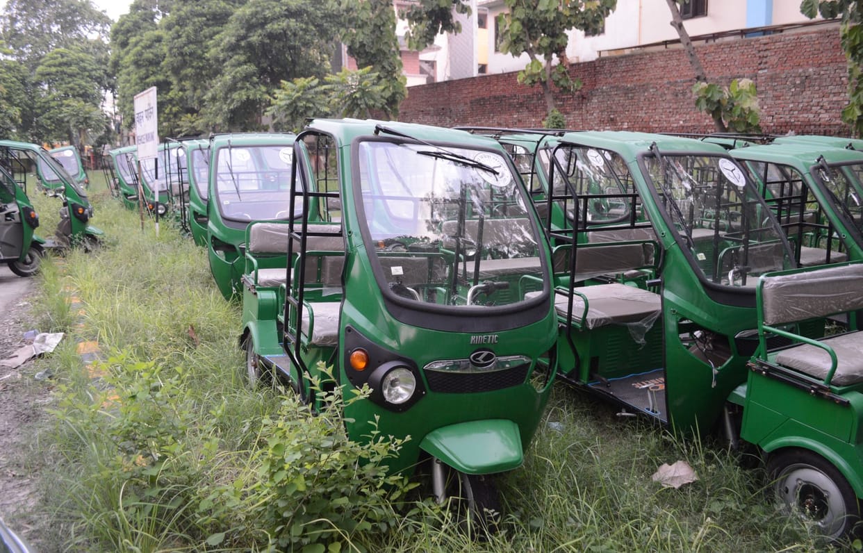 Before distribution  e-rickshaw  become scrap