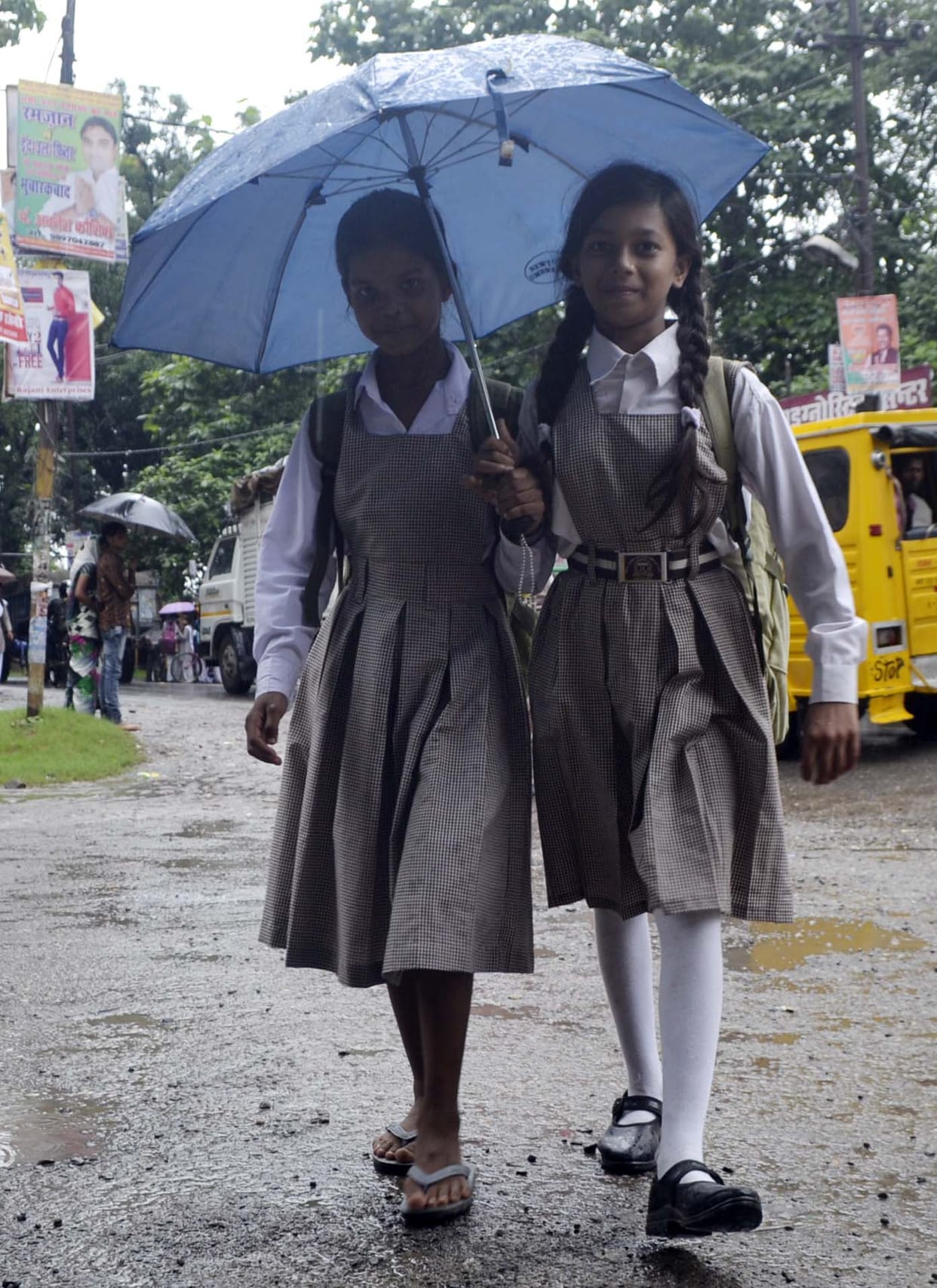 Turbulent life of rain, waterlogging in many places