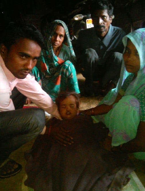 Twenty-four hours in the village hamlet in the metaphor of two children killed by diarrhea