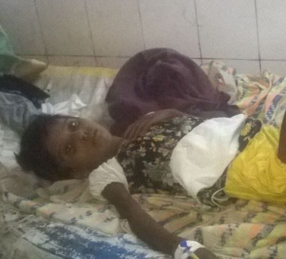 No bed linen, patient sleeping on polythene