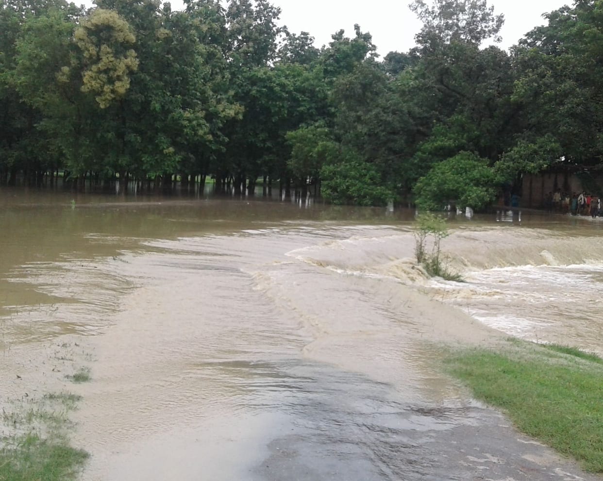 Ufnai rivers, water entered villages