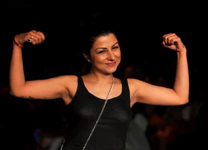 women should not be powerless but lioness says bollywood singer hard kaur