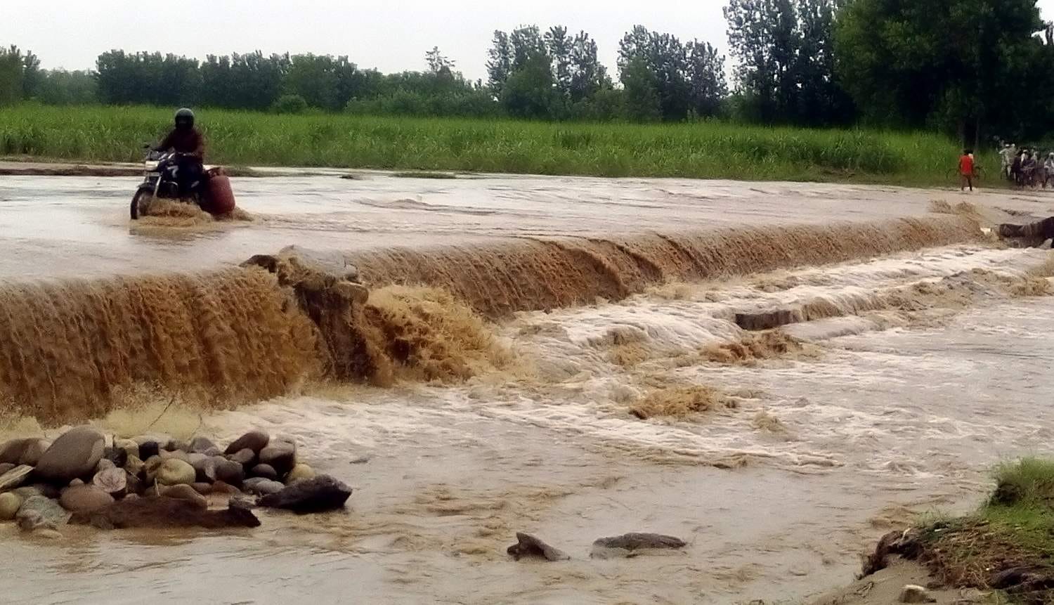 bridge inclined toward due to rising water level of ganges 