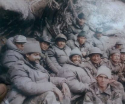 martyrs parents on 17th kargil vijay divas.