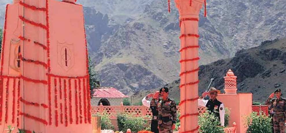 army denied to giving vital information related to kargil for Ministry of Defence