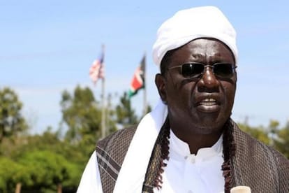 president Barack Obama's half-brother will vote for Republican nominee