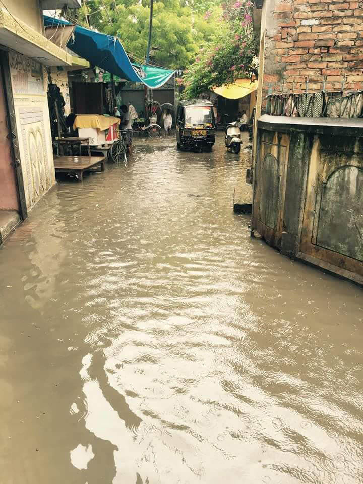 Sawan Bdra lashed in, the water every quarter