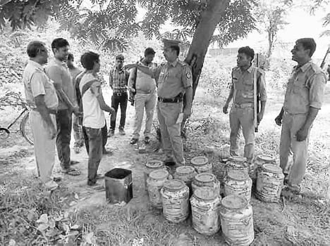 police caught 4 alcohlic people