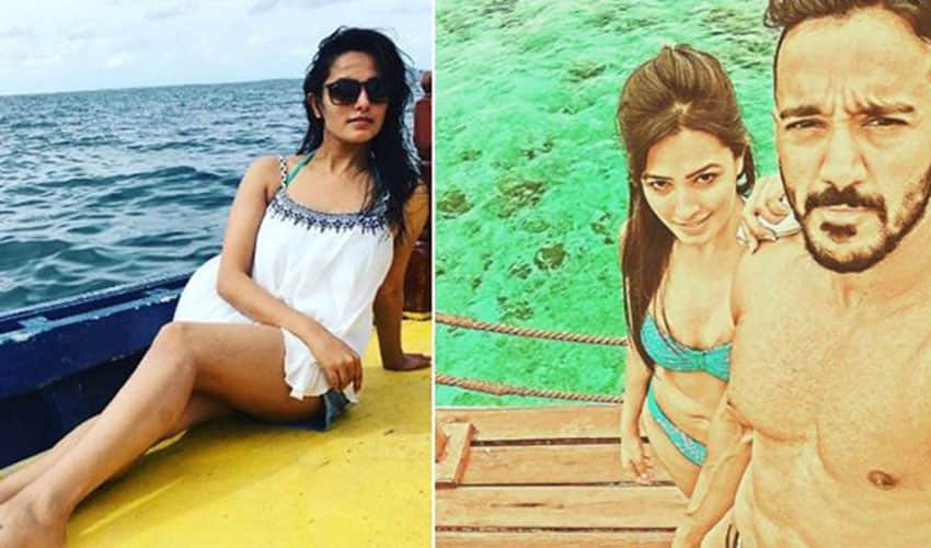 television beauties are in holidays