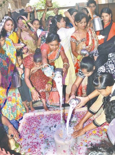 bam bhole cheers in shivalaya