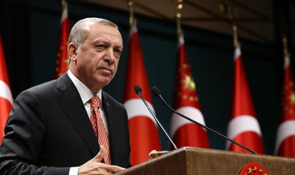 turkey detains 42 journalists in crackdown in putsch