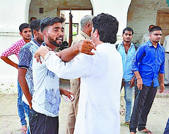 Two student groups fight at colleges 