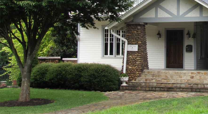 According to Vastu these 5 shadows falling on the house can give negative effects
