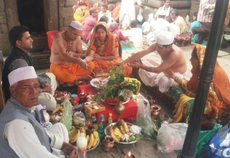 Worship in Jageshwar