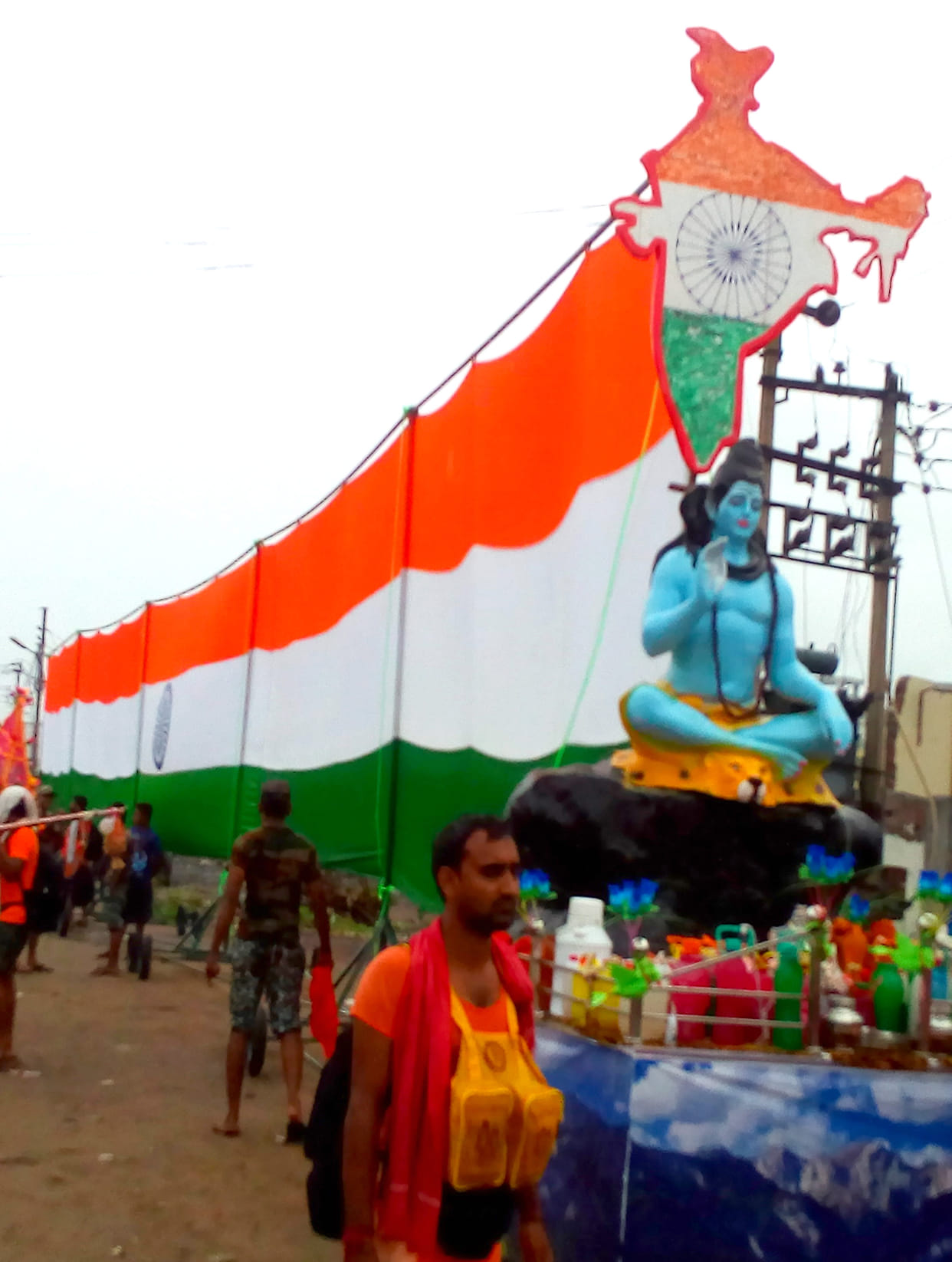 101 feet long tricolor remained the center of attraction Kanvd