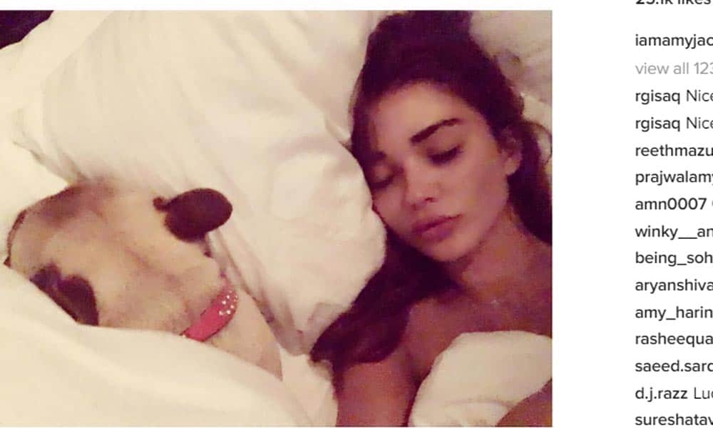 Amy jackson shares her topless picture