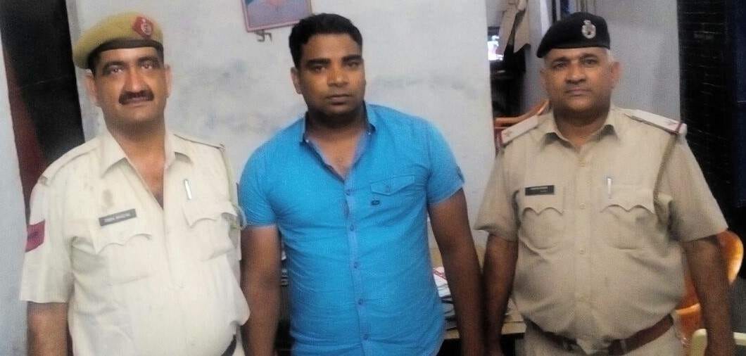  gun fire, fire on witness, witness shot, murder case, rohtak, haryana, arrset