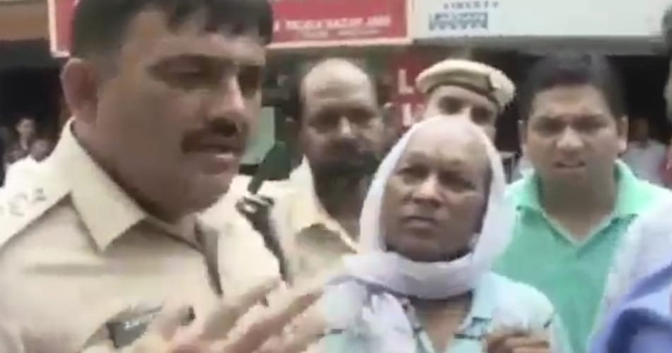 people protest with daughter dead body, controversial statement of dsp
