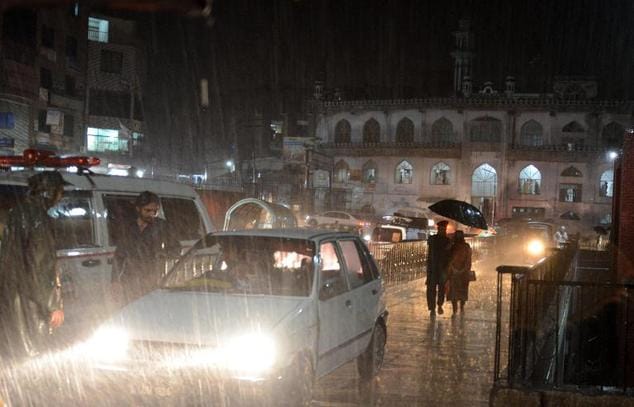 ten checkdam demolished in the first rain in banda of uttar pradesh