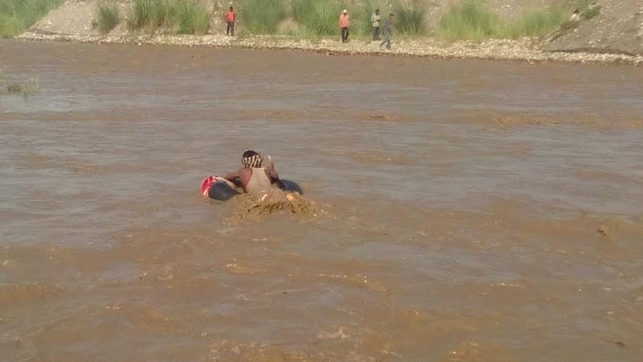 indian airforce rescue operation yamuna river of yamunanagar to save people life