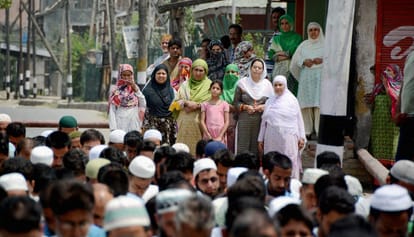 Kashmiri womenes in Depression