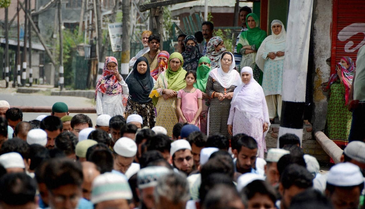 Curfew lifted from Srinagar