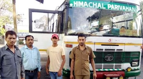 Attempt to Robb HRTC Bus at NarayanGarh.