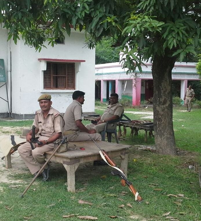 Police ransacked the house of former stone , stress