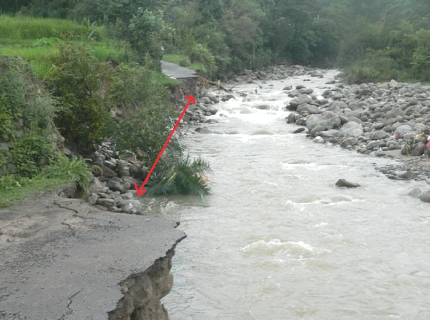 Two killed in heavy rainfall in Himachal.