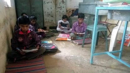 MP: Sarpanch rented school building, kids studing in teeny room
