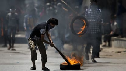 shakeel akhtar story on kashmir violation 