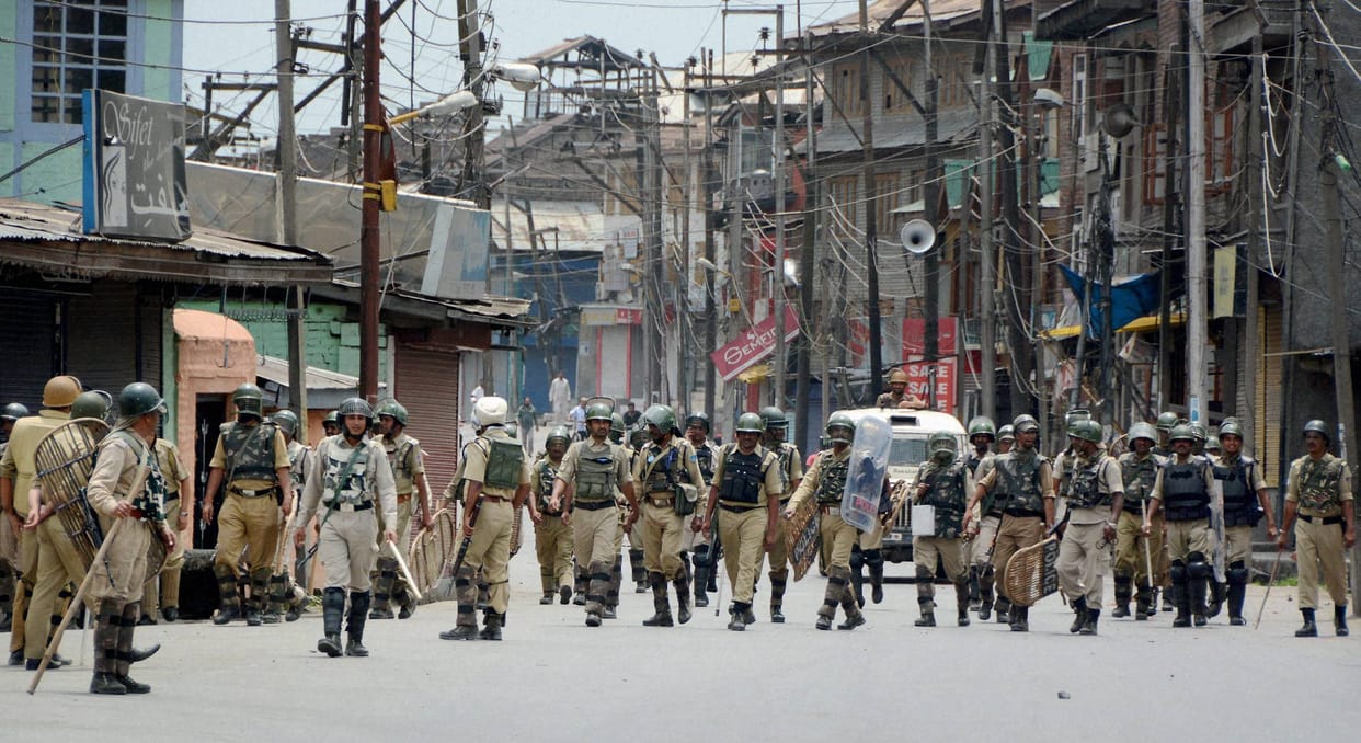 curfew reimposed in parts of Kashmir
