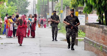 curfew reimposed in parts of Kashmir