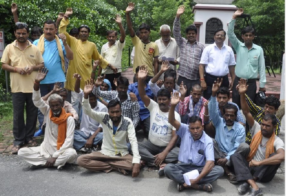  People demonstrate against Chemical Factory