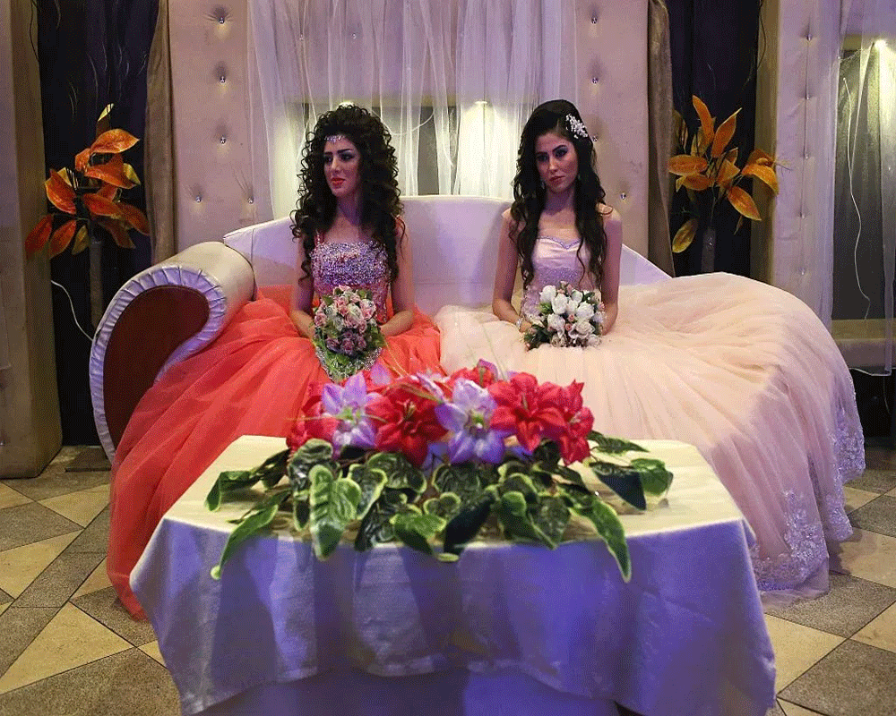 There women merry without groom