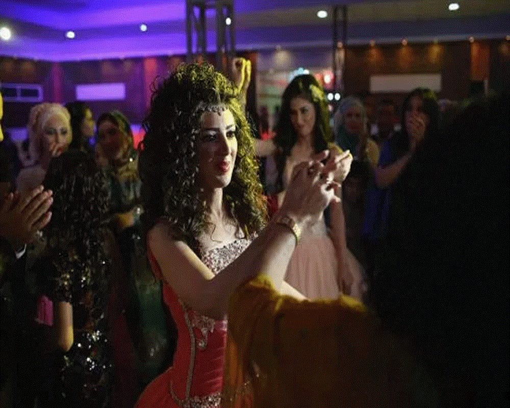 There women merry without groom