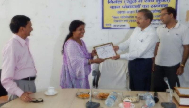  village head honored in Bageshwar