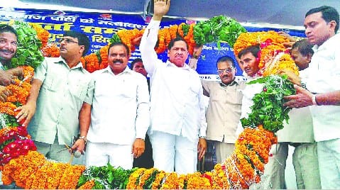 Virendra Singh of BSP candidates Nawabganj