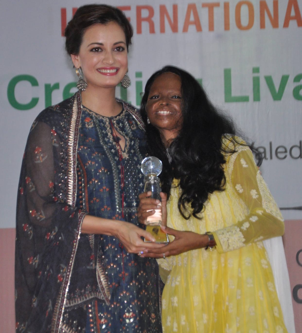 film actress diya mirza in lucknow