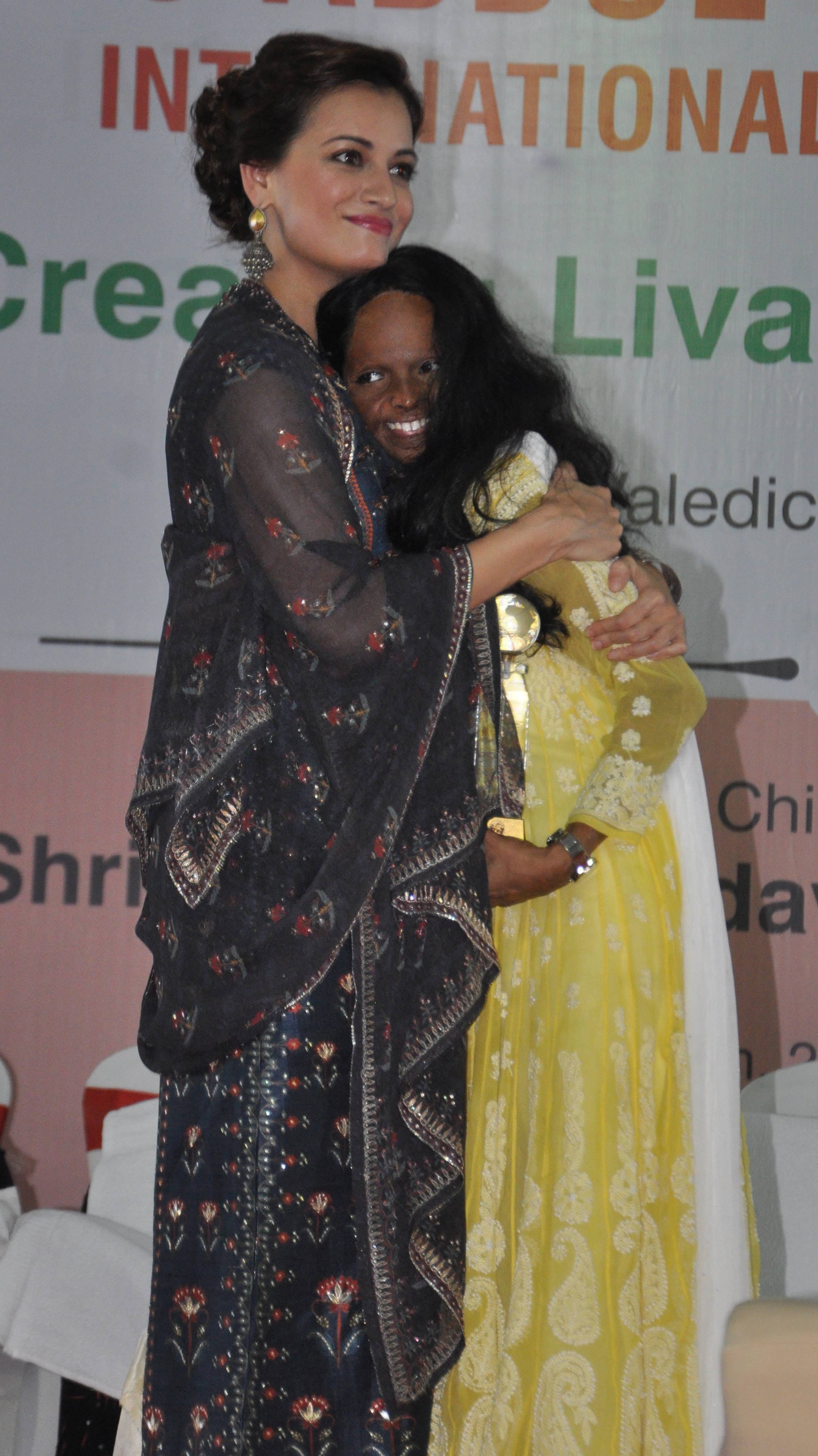 film actress diya mirza in lucknow