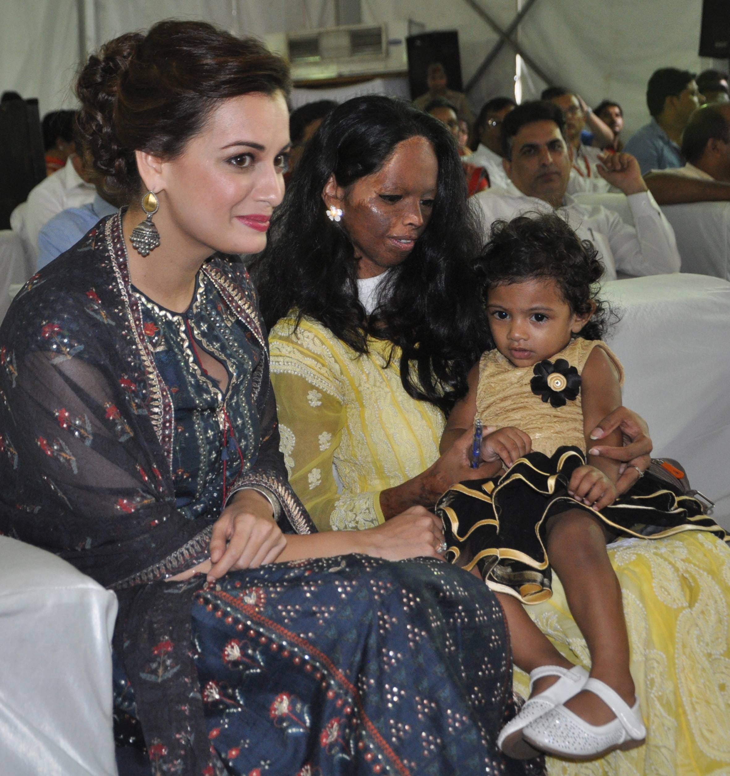 film actress diya mirza in lucknow