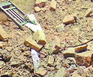 The slab of the house collapsed, killing old woman