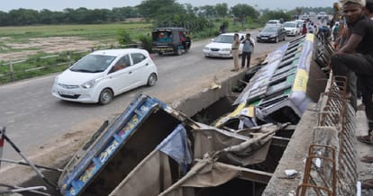 accident, Bus-Tractor-trolley accident, injured, chandigarh-rajpura road, PRTC Bus, punjab, 